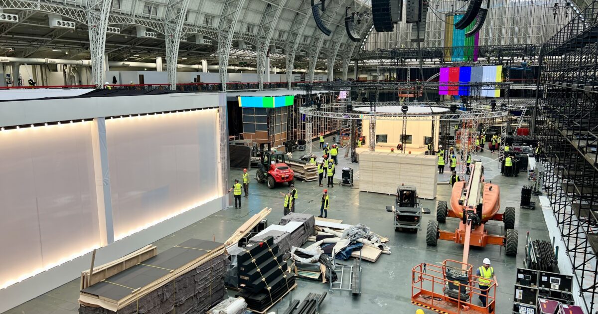 Request a Quote for Exhibition Crew | Alpha Crew