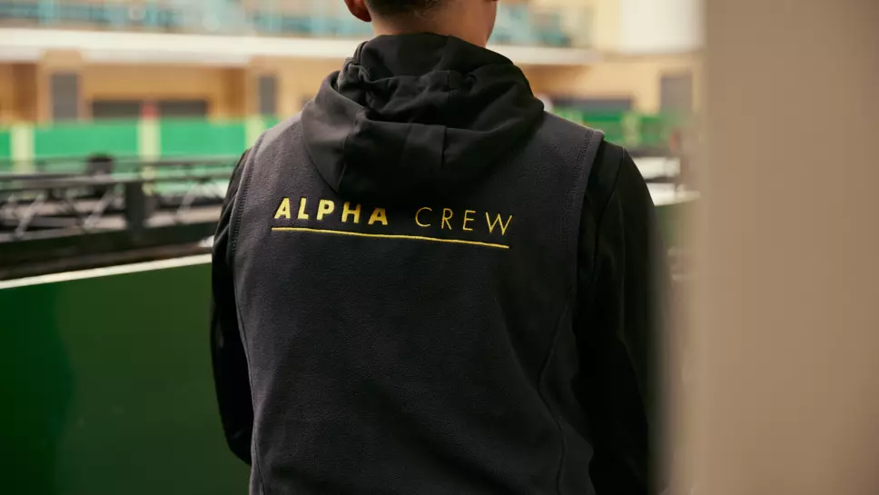 Alpha Crew 021